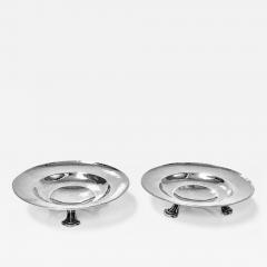 Omar Ramsden Fine Pair of Omar Ramsden Sterling Silver Dishes London 1931 - 1056249