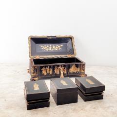 Opulent Scalloped Lacquered Chinese Export Box circa 1850 - 2791364