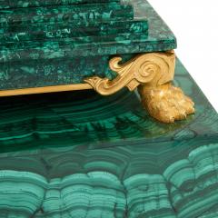 Ormolu mounted malachite Ekaterinburg vases after a design by I I Galberg - 2664940