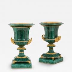 Ormolu mounted malachite Ekaterinburg vases after a design by I I Galberg - 2671673