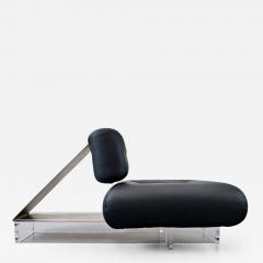 Oscar Niemeyer Mid Century Modern Lounge Chair by Oscar Niemeyer in Leather Plexiglass - 2759406