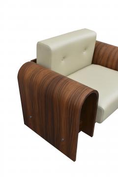 Oscar Niemeyer On Armchair - 3638411