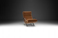 Osvaldo Borsani Osvaldo Borsani P40 Lounge Chair for Tecno S p A Italy 1950s - 2852577