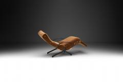 Osvaldo Borsani Osvaldo Borsani P40 Lounge Chair for Tecno S p A Italy 1950s - 2852578