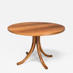 Osvaldo Borsani Osvaldo Borsani Sculptural Round Dining Table in Walnut Varedo Italy 1945 - 4504459