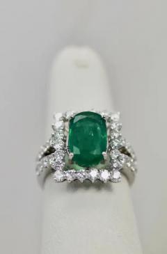 Oval Emerald Diamond and 18 Karat Gold Cocktail Ring 5 80 Total Carat Weight - 3449203