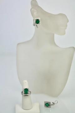 Oval Emerald Diamond and 18 Karat White Gold Earrings 5 83 Total Carat Weight - 3449216