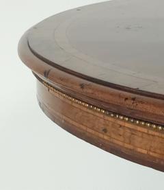 Oval English Victorian Center Table circa 1840 - 4150717