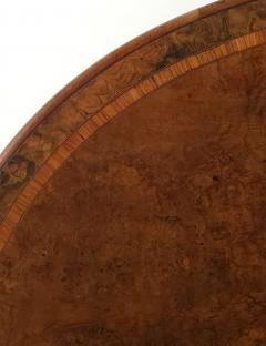 Oval English Victorian Center Table circa 1840 - 4150719