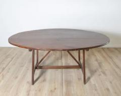 Oval Table In Walnut Wood - 4146719