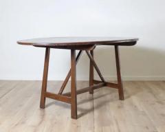 Oval Table In Walnut Wood - 4146723