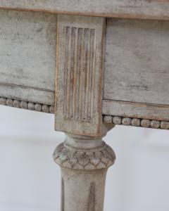 Oval table in the Gustavian style is finished in grey - 4791598