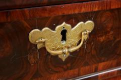 Oyster Veneered William and Mary Chest - 4035890