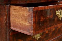 Oyster Veneered William and Mary Chest - 4035892