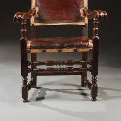 PAIR OF 17TH CENTURY ITALIAN BAROQUE PARCEL GILT WALNUT LEATHER ARMCHAIRS - 2553967