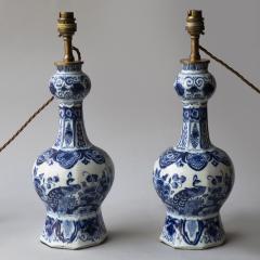 PAIR OF 18TH CENTURY OCTAGONAL DUTCH DELFT BLUE AND WHITE WAISTED BOTTLE VASES  - 3888625