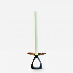 PAIR OF CANDLE HOLDERS WITH PATINATED TRIANGULAR BASE AND POLISHED TOP - 3229588