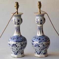PAIR OF DUTCH DELFT BLUE AND WHITE WAISTED BOTTLE VASES CONVERTED TO LAMPS - 4574791