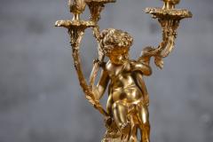 PAIR OF FRENCH DOR BRONZE CHERUB CANDELABRAS - 3411562