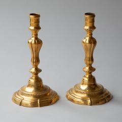 PAIR OF GILT BRONZE 18TH CENTURY LOUIS XV CANDLESTICKS - 3550724