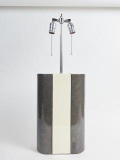 PAIR OF MODERNIST LACQUERED GREY AND BEIGE WOOD TABLE LAMPS - 3082967