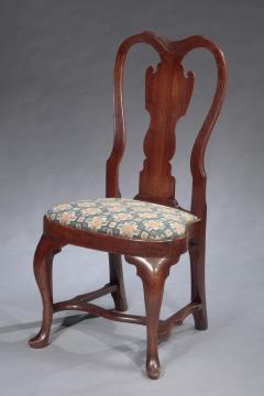 PAIR OF QUEEN ANNE SIDE CHAIRS - 3941757