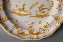 PAIR OF YELLOW AND WHITE SERVING PLATES WITH SHAPED RIMS - 4513626