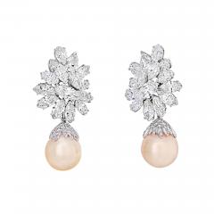 PLATINUM 26 CARATS DIAMOND CLUSTER AND PEARL DROP EARRINGS - 2991128