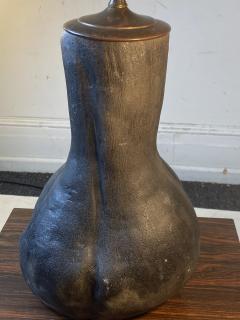 POST MODERNIST ORGANIC BRUTALIST FORM POTTERY LAMP - 2484104