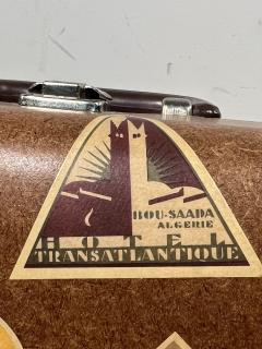 PRISTINE 1930S LUGGAGE WITH PERIOD TRAVEL STICKERS - 3301231