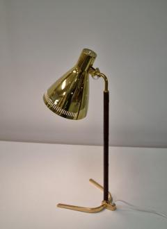 Paavo Tynell A Paavo Tynell Horseshoe Table Lamp Model 9224 in Brass Leather Idman 1950s - 4042705