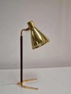 Paavo Tynell A Paavo Tynell Horseshoe Table Lamp Model 9224 in Brass Leather Idman 1950s - 4042706