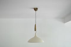 Paavo Tynell Paavo Tynell Counter Weight Chandelier in Brass and White in Original Condition - 1516947