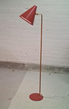 Paavo Tynell Paavo Tynell Floor Lamp Model K10 10 in Red Brass and Rattan Idman 1950s - 4138061