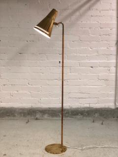 Paavo Tynell Paavo Tynell Floor Lamp Model K10 9 9628 in Brass and Rattan Idman 1950s - 4099614