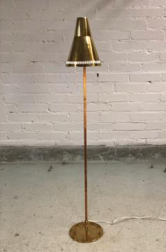 Paavo Tynell Paavo Tynell Floor Lamp Model K10 9 9628 in Brass and Rattan Idman 1950s - 4099615