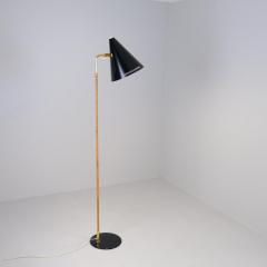 Paavo Tynell Paavo Tynell Nuns Hat Floor Lamp in Black Brass and Rattan Idman 1950s - 4384058