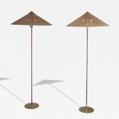 Paavo Tynell Pair of Paavo Tynell Chinese Hat Floor Lamp 9602 Brass Rattan Taito 1950s - 4553552