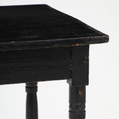 Painted Antique Side Table in Walnut and Maple American circa 1840 - 4047980