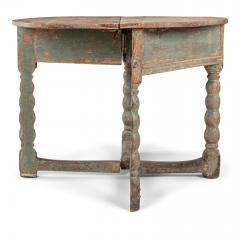 Painted Baroque Swedish Demilune Fold Over Table - 3233570