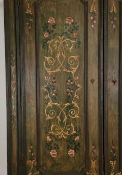 Painted Italian Baroque cabinet 18th or 19th century circa 1820 - 3687789