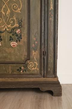 Painted Italian Baroque cabinet 18th or 19th century circa 1820 - 3687794