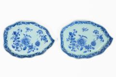 Pair Chinese Export Blue and White Qianlong Leaf Shaped Dishes - 4645723