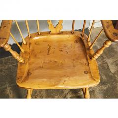 Pair English Country Windsor Chairs - 2356956