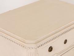 Pair Gustavian Style Chests of Drawers Early 20th Century - 3320651