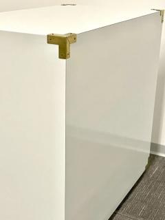 Pair Hollywood Regency Campaign Cabinets Commodes Nightstands White Lacquer - 2485787