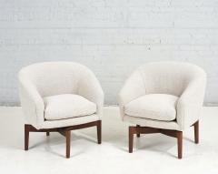 Pair Jens Risom Walnut Swivel Lounge Chair 1960 - 2932569