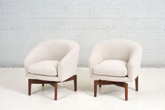 Pair Jens Risom Walnut Swivel Lounge Chair 1960 - 2932575