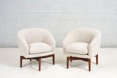 Pair Jens Risom Walnut Swivel Lounge Chair 1960 - 2932585