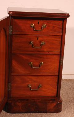 Pair Of Burl Walnut Bedside Tables 19th Century - 3873507